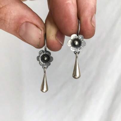 1pc European And American Vintage Flower Shaped Bridal Earring For Women Valentines,Mom,Mother,Mother's Day,Gift