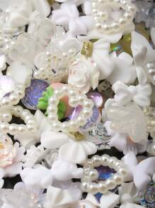 Gói 100 chiếc 3D White Series Resin Butterfly Nail Art Charm Rose Peach Skirt Bow Snake Ice Cream Dragon Heart Bow Glitter Hollow Star Rabbit Animal Shape Nail Art Rhinestone Faux Pearl Thích hợp cho DIY Nail Art Decoration Making Craft Xuân Hè Thu Đông Phong cách Y2K Nghệ thuật làm móng Phụ kiện làm móng Charms Nail Gems Nail Supplies Nails - trắng - Xem 3
