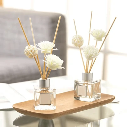 Bộ 20 dụng cụ bay hơi hương liệu (que bay hơi * 10, quả cầu mây Sepak * 5, hoa giả * 5) với nhiều màu sắc ngẫu nhiên và que bay hơi bằng mây polymer để lấp đầy mọi góc phòng bằng hương thơm của nước hoa của bạn, không cần hương liệu