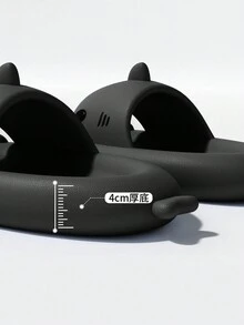 Sandalias Pantuflas interior y de playa Hermoso tiburón - Negro - Ver 3