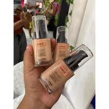 Base de maquillaje Saniye Velvet Touch - 104 Light Beige - Ver 2