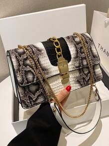 1入時尚彩色蛇/鱷紋手提包（11.23英寸*6.29英寸*4.33英寸），可愛的大容量手持/肩膀嬰兒尿布袋，實用光澤PU材料防污，防水，裝飾有金屬五金件和鏈條，能攜帶手機，錢包，充電器等，適用於商務旅行，旅遊，聚會，在黑白或多種顏色可用，清爽，甜美，可愛，酷，中等大小手提包。 - 黑與白 - 查看 4