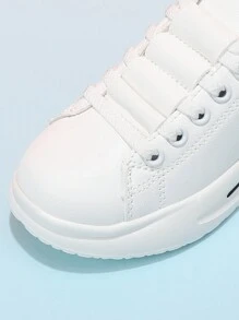 Unisex Kids' White Low-Cut Elastic Band Flat Casual Sneakers, Slip-On Campus Shoes, Comfortable And Lightweight