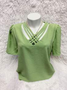 Blusa De Manga Curta Com Gola V Trançada