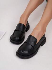 Women's Decorated Strap Round Toe Thick Sole Loafers, British Style, Black, All Seasons
