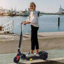 HOMCOM Monopattino Elettrico Pieghevole Altezza Regolabile 82-93cm con Freno Velocità 12km/h, Nero - nero - Visualizzare 1