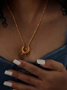 1件不锈钢太阳吊坠项链，时尚设计，男女皆宜 - 金黃色 - 查看 3