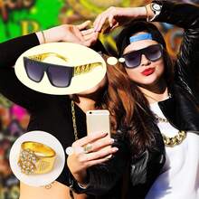 4 Piezas Conjuntos De Disfraces De Hip Hop De Los Años 80 Y 90 Para Mujeres, Accesorios Con Lentes De Sol, Cadena De Cuerda Dorada Falsa, Anillo Y Pulsera. Perfectos Para Decoraciones De Fiestas De Los 80s Y 90s - multicolor - Ver 3
