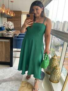 Vestido Crepe Duna, alcinha regulável e zíper atrás - Verde - Visão 2