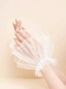 1 双白色梦幻美丽新娘腕长手套，带蕾丝花边和简约珍珠细节，适合婚礼万圣节情人节秋季配饰 - 白色 - 查看 1