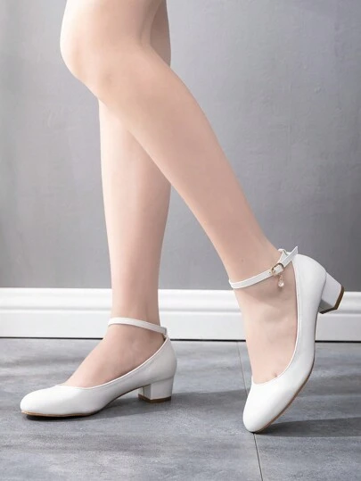 White Mary Jane Shoes With 3cm Block Heel Buckle Strap, Spring And Autumn Casual Career Princess Lolita Chunky Heels For Women Students, 1.35 Inches Chunky Heel Pumps, White Bridal Wedding Shoes, Office Lady Shoes, Casual Shoes