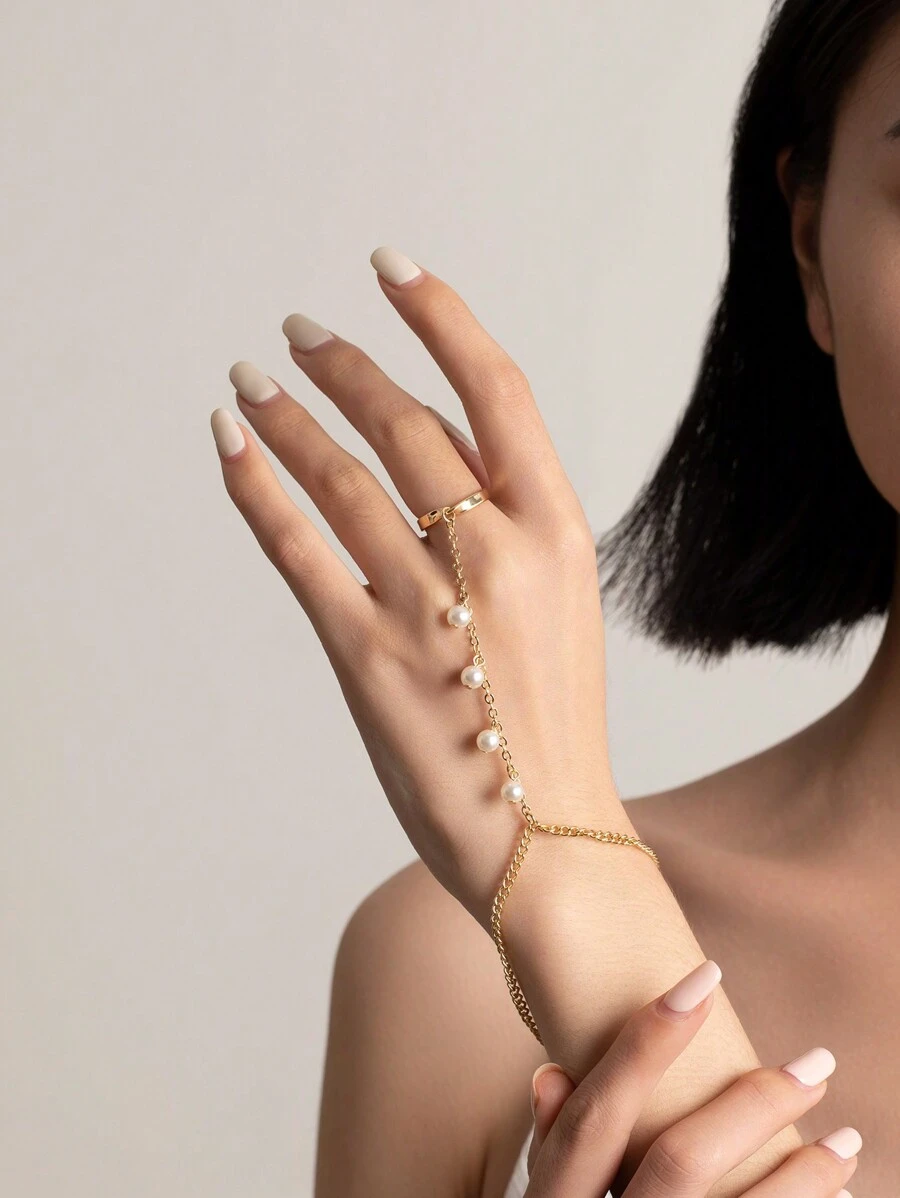 1 Miếng Đúng mốt & Cá nhân hóa Toàn trận Xu hướng: Cắt giảm Loại bướm & Ngọc trai Giả Mở Vòng liên Vòng tay Đối với phụ nữ , Giản dị/tiệc tùng , Nhiều phong cách Có sẵn - Phần B - Xem 1