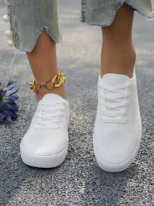 Women's White Shoes, British Style Canvas Sneakers, Round Toe Low Cut Skate Shoes, Fashionable Breathable Slip-Resistant Student Shoes