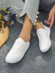 Women's White Shoes, British Style Canvas Sneakers, Round Toe Low Cut Skate Shoes, Fashionable Breathable Slip-Resistant Student Shoes