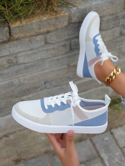 Women's White British Style Lace-Up Sport Shoes, Round Toe Low-Cut Flat Skate Shoes, Fashionable Breathable Anti-Slip Student Sneakers