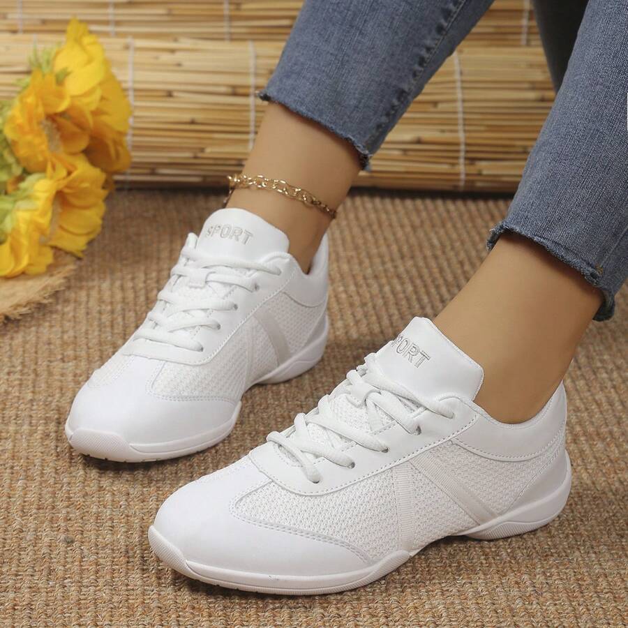 女士白色训练鞋、运动健身鞋、舞蹈鞋、啦啦队鞋、白色学生比赛训练鞋