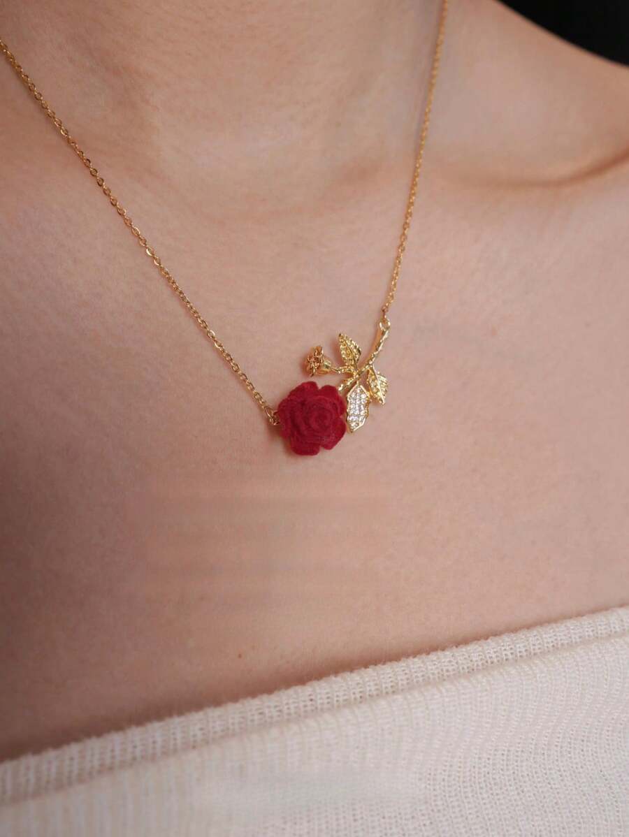 1 pieza Collar de Cadena de Clavícula con Flor de Rosa de Acero de Titanio Rojo, Diseño Delicado y Único con Sensación de Alta Gama para San Valentín