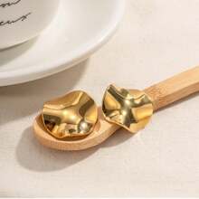 1對鈦鋼18k金不鏽鋼圓摺皺耳環，新潮時尚優雅的網路紅女性高端耳環