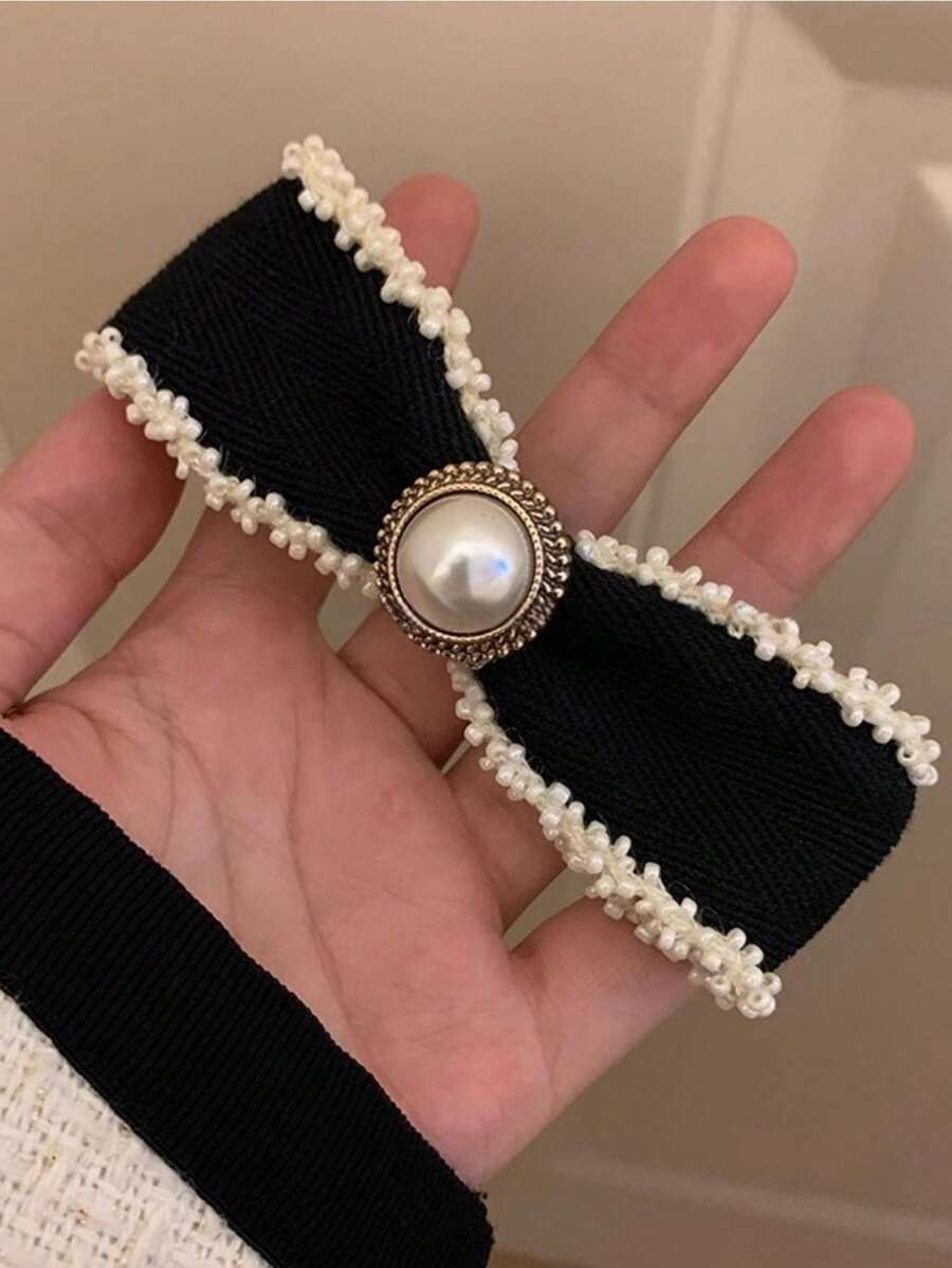 1pc Vintage Butterfly Faux Pearl Decorated Hair Clip - Elegant Feeling Hairpin For Nape Of Neck Valentine's Day Valentines,Hair Accessories,Hair Barrettes - Black and White - View 1