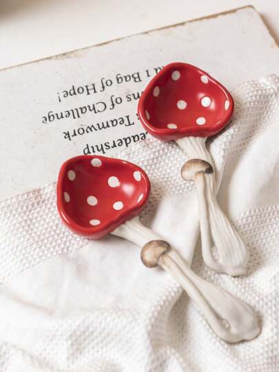 1pc Ceramic Mushroom Spoon, Long-Handled Red Mushroom Soup Spoon, Japanese Style Cute Stirring Spoon, Creative Coffee Cup Decor Tea Spoon, For Home/Hotel/Restaurant Use,Kitchen,Christmas Gift