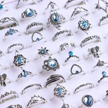 30pcs/Pack Vintage Fashionable Alloy Ring Set With Leaf/Lotus/Elephant Design, Random Style In A Blind Bag