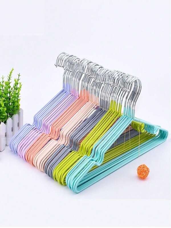 20 Piezas Ganchos para Ropa Multicolor Perchas de Metal Antiderrapantes 40 CM Que Ahorra Espacio Perchas Ropa para Estándar de Adultos Resistente y Duradera para Camisas Pantalones Vestido y Abrigo, Perchas de ropa recubiertas de plástico antideslizantes de 20 piezas, percha para adultos para lavandería en el dormitorio del hogar