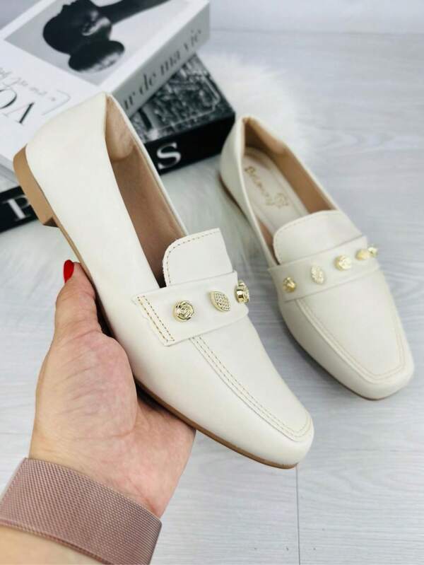 Mocassim Feminino Bico Quadrado Com Enfeite de Metal inverno 2024