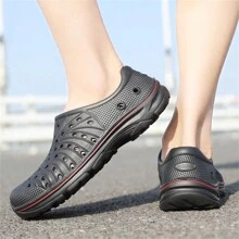 Men's Breathable Hollow Out Slip-On Sandals With Anti-Slip Soft Sole, Summer Casual Beach Shoes - Black - View 3