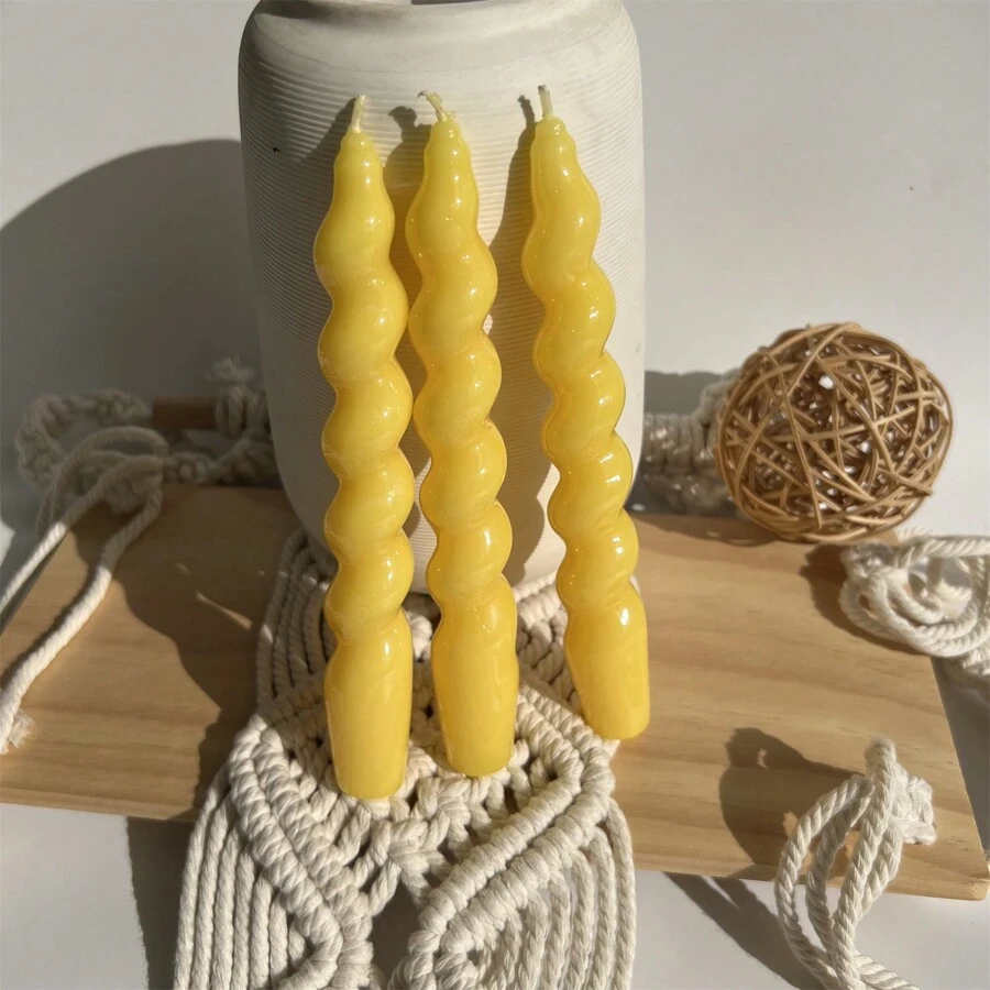 1 Packung 3 Stück spiralförmige Taper Kerzen, 7,1 Zoll/18 cm, Bodendurchmesser 2 cm, 6 Stunden Brenndauer, unduftend, tropffrei, verjüngtes Design, für Dinner-Party Hochzeitsdekoration, Raumdekoration, Geschenke