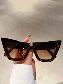 2024 New Arrival Oversized Cat Eye Fashion Fashion Glasses, Minimalist European And American Style For Women