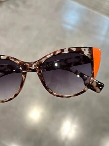 Fashionable Women's Fashion Glasses Cat Eye Shape With Gradient Color Blocks For Travel Outdoor Photography Shades Beach Accessories Halloween Beach Accessories For Women Glasses Shades Basics Fall Winter Women Outfits Clothes Business Casual Gifts For Summer Beach Vacation,Outdoor,Travel