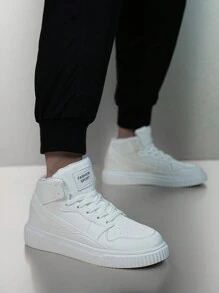 Chaussures de skateboard pour hommes, printemps automne 2024, chaussures de sport casual, chaussures d'étudiant, chaussures plates de mode. Chaussures casual simples, chaussures de sport légères et confortables, style polyvalent, convenant pour le port quotidien et les voyages extérieurs. Chaussures de sport casual haute tige