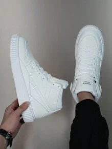 Chaussures de skateboard pour hommes, printemps automne 2024, chaussures de sport casual, chaussures d'étudiant, chaussures plates de mode. Chaussures casual simples, chaussures de sport légères et confortables, style polyvalent, convenant pour le port quotidien et les voyages extérieurs. Chaussures de sport casual haute tige