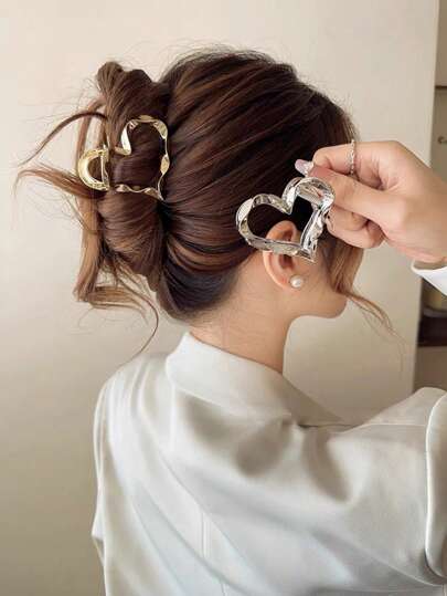 1 件，优雅复古优质多功能爪夹，纹理镂空心形设计发夹，女士女孩休闲派对户外装饰，礼物照片道具金色头饰情人节情人节发夹发夹发夹发夹发夹秋冬发饰女士度假装女士