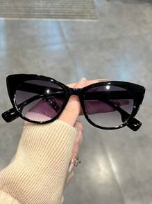 Fashionable Women's Fashion Glasses Cat Eye Shape With Gradient Color Blocks For Travel Outdoor Photography Shades Beach Accessories Halloween Beach Accessories For Women Glasses Shades Basics Fall Winter Women Outfits Clothes Business Casual Gifts For Summer Beach Vacation,Outdoor,Travel