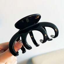 1/4pcs Simple Acrylic Hair Claw With Glossy Strips Design, Large Size And Versatile, Suitable For Daily Use - Multicolor - View 2