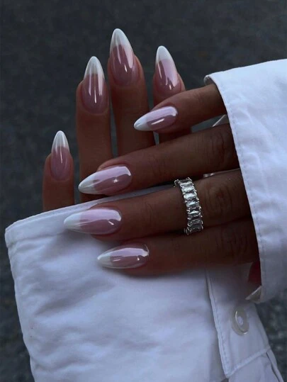 Dicas de Unhas Francesas com Formato de Amêndoa Médio, Design Cromado, Unhas Postiças na Cor Nude Brilhante, Adesivos de Unhas Acrílicas Espelhadas, Suprimentos de Arte de Unhas para Mulheres