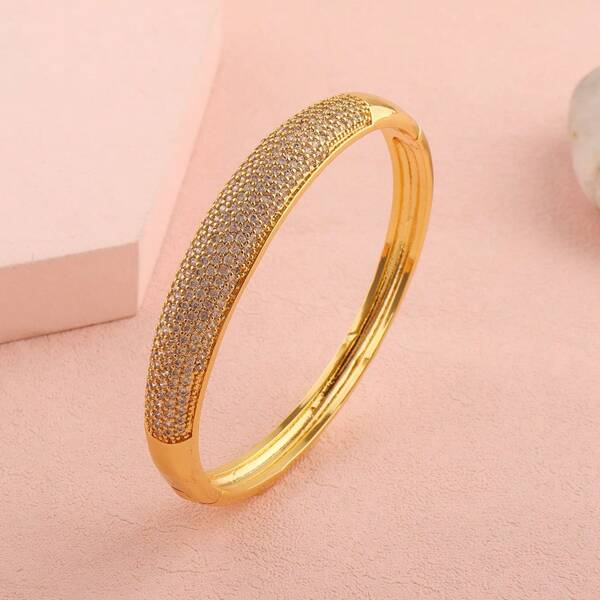 1pc 18k Gold Plated Copper Micro-Inlaid Zirconia Simple Fashionable Bangle With Clasp, Suitable For Women's Daily Wear