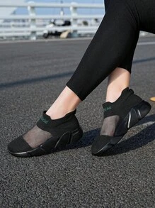 TOLLN Women's Hollow Out Fishnet Breathable Lightweight Non-Slip Black Sports Shoes - Black - View 5