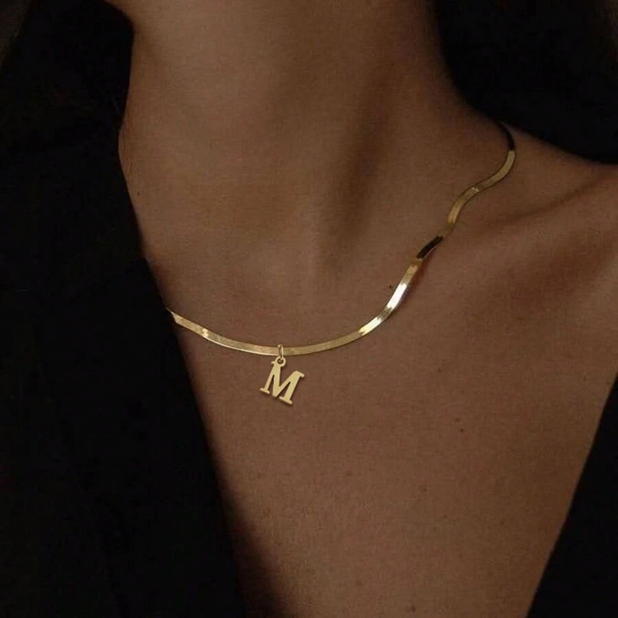 Colgante de inicial de acero inoxidable con collar de cadena en espiga a la moda para mujer - Amarillo Oro - Ver 1