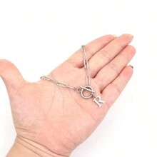 1個開口扣頭字母吊墜銀色不鏽鋼回型夾鏈女士項鍊 - 銀色 - 查看 3