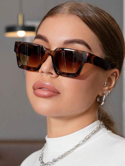 Retro Square Frame Plastic Decorative Fashion Glasses, Boho Shades Beach Accessories For Women Glasses Shades Color Blocking Boho Vacay Vacay Vibes For Summer Beach Vacation, Outdoor, Travel Leopard Tortoise Shell Bohemia Style Rectangle Frame For Vocay, Beach, Travel Preppy Style For Back To School