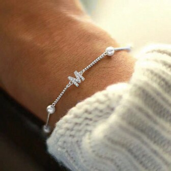 1 件时尚字母仿珍珠串珠链手链女士