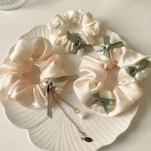 8 Stück Haargummis mit grünen Lilien Blumen für Damen, hochelastische Haarscrunchies, für Frühling und Sommer elegant, Haraccessoires, Pferdeschwanz, Haargummi, Haarbobbles