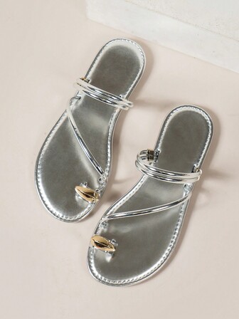 Women's Two Way Wearing Slippers, Silver Flat Sandals With Toe Strap For Summer Fashion