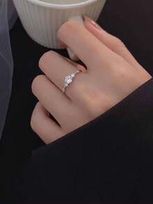 1入時尚s925銀鑲嵌閃亮戒指,簡單設計,多種風格,精美造型,適合女性日常佩戴 - 銀色 - 查看 8