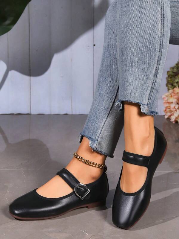 Mary Jane Damenschuhe 2024 im Vintage französischen Stil mit Schnallenriemen für Großmütter