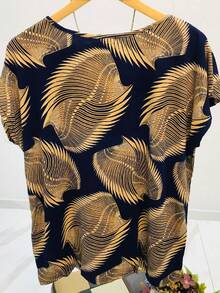 Plus Size T-Shirts - 金色 - 查看 2