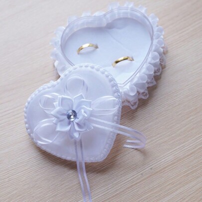 1pc Romantic Heart Shaped Ring Box, White Satin, Flower & Rhinestone Decor, For Wedding Ring Storage Or Display Decoration (Without Ring), Suitable For Any Wedding Occasion Valentine's Day