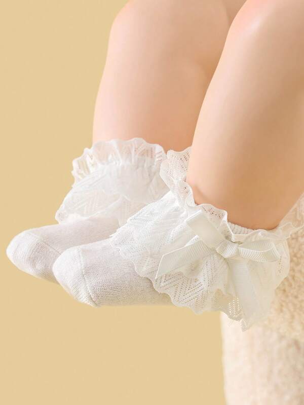 جوارب أطفال بناتية عصرية مريحة بأسلوب أميرة جميلة باللون الأبيض الحليبي